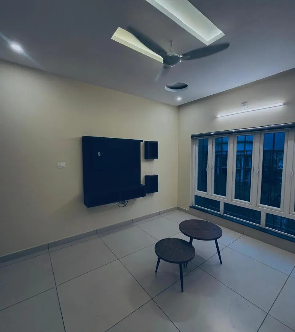 Azay Luxurious Apartment Kalpetta 0*,  Ινδία
