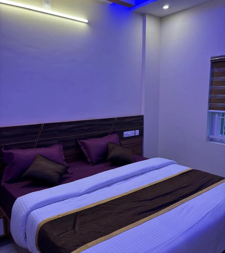 Azay Luxurious Apartment Kalpetta
