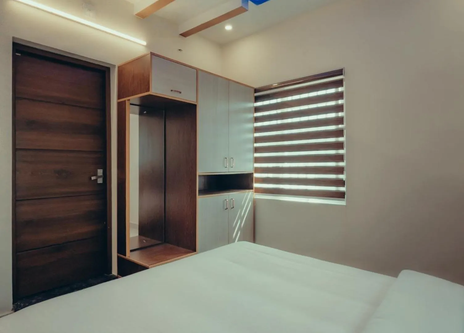 Azay Luxurious Apartment カルペッタ