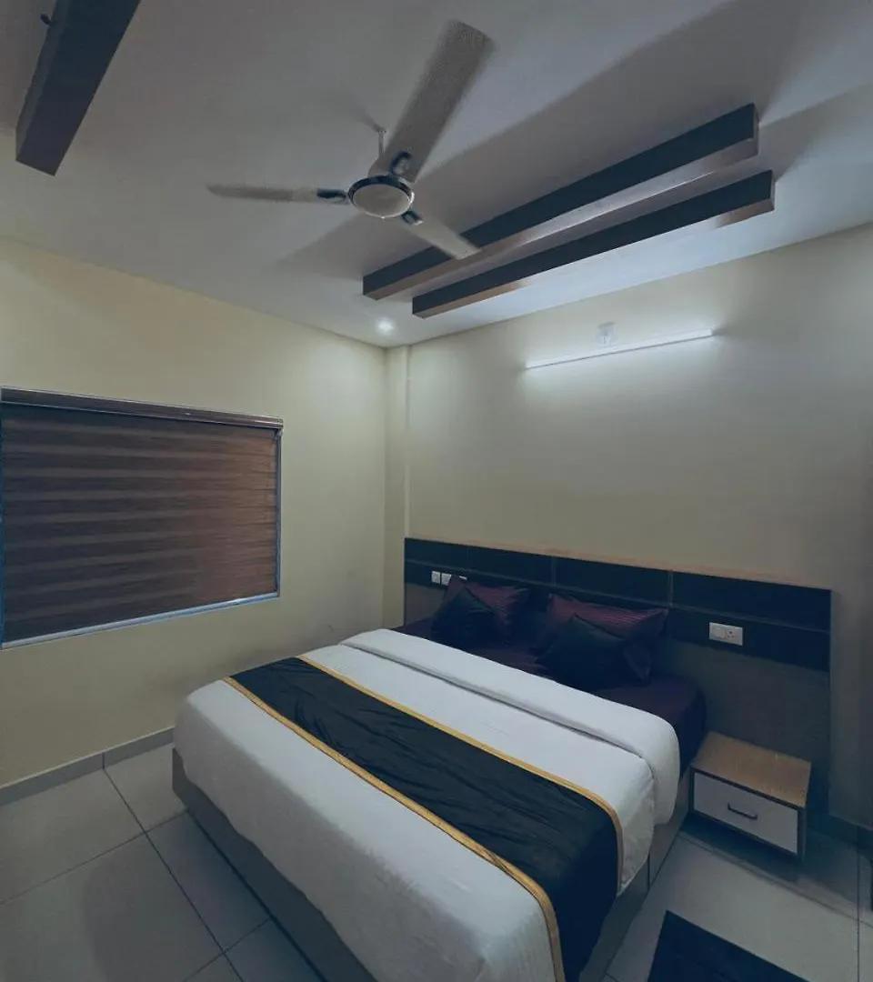 Azay Luxurious Apartment カルペッタ 0*,  インド